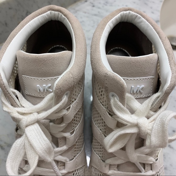 Michael Kors cream wedge sneakers - Picture 2 of 6